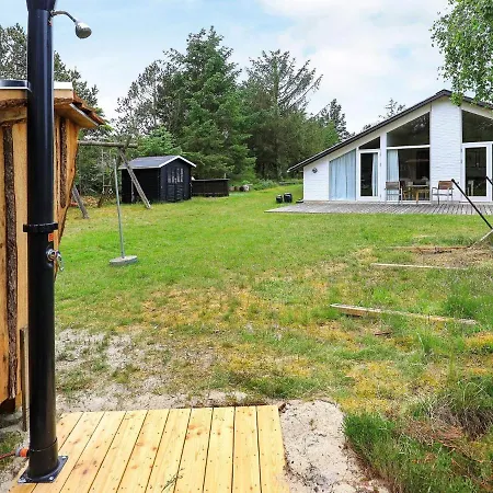 Xvi 4* Blåvand